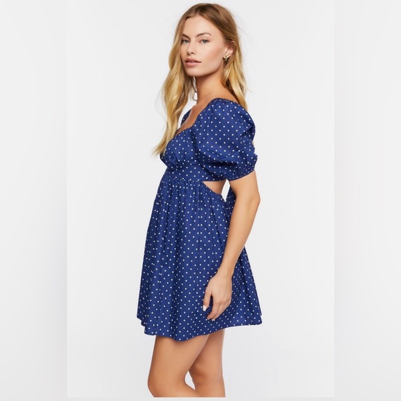 Polka dot puff sleeve mini dress size small new never been worn - Picture 3 of 4